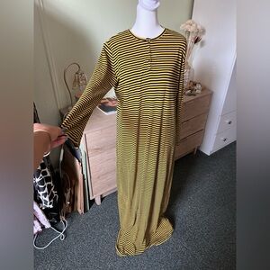 Black & Yellow Casual T-Shirt Baggy Relaxed Fit Long-Sleeve Modest Maxi Dress S